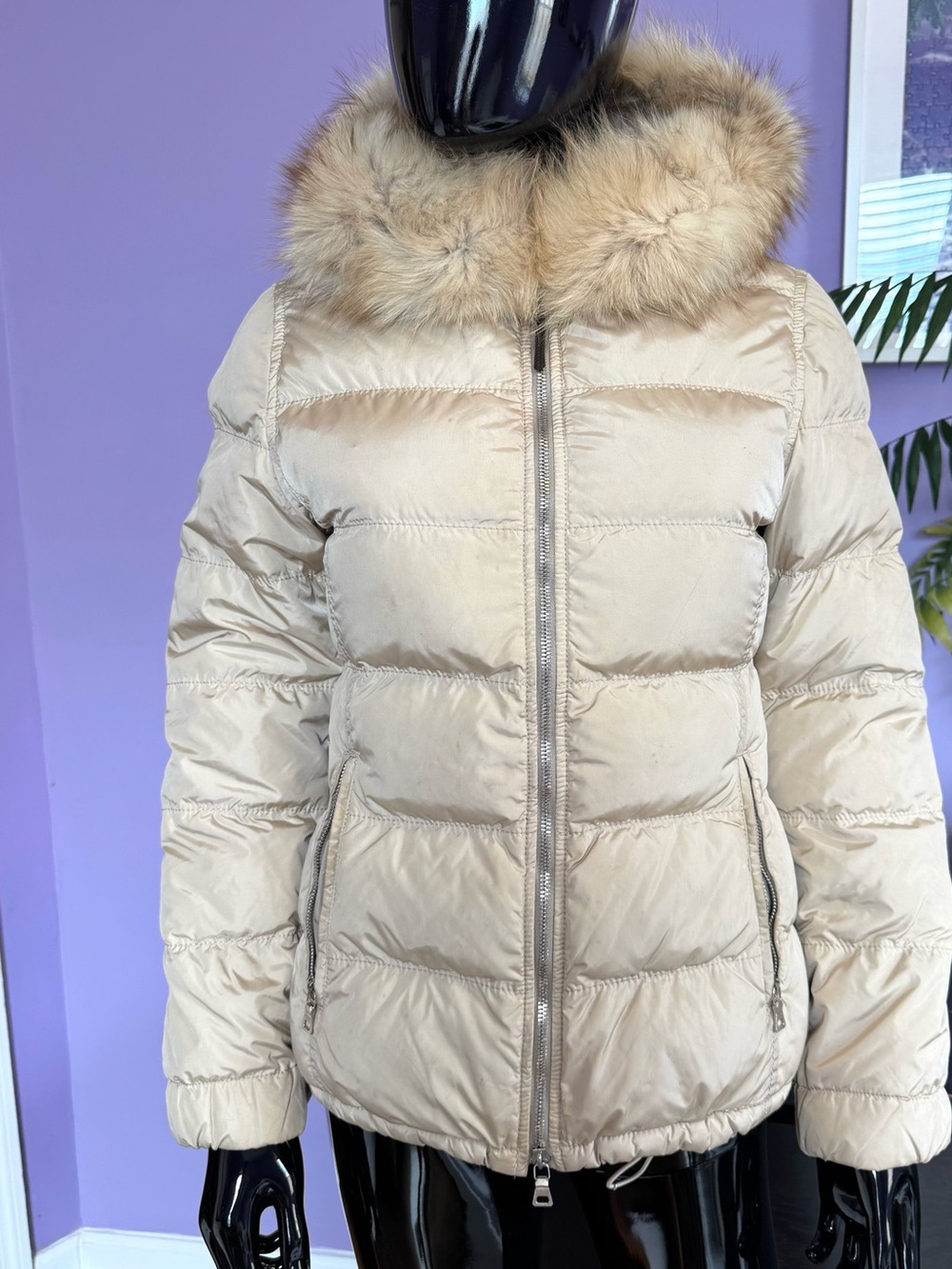 Prada Beige Puffer Jacket with blue fox Fur trim Hood size 38 IT